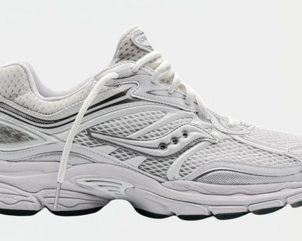 Saucony Omni 9 Socktop "Triple White"