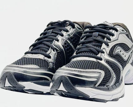 Saucony Triumph 4 "Black Silver"