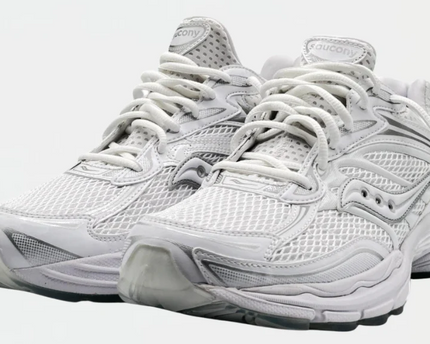 Saucony Omni 9 Socktop "Triple White"