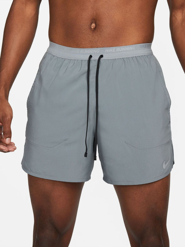 Gris - 5 Inch - Nike Shorts de running Stride Nike Dri-FIT