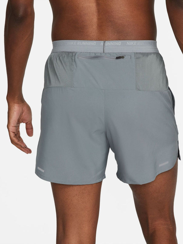 Gris - 5 Inch - Nike Shorts de running Stride Nike Dri-FIT