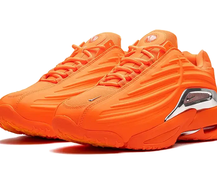 Nike® x Nocta® Hot Step 2 Total Orange En rupture