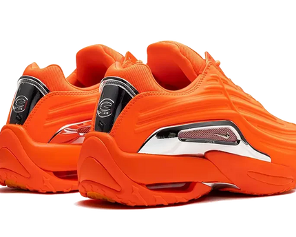 Nike® x Nocta® Hot Step 2 Total Orange En rupture